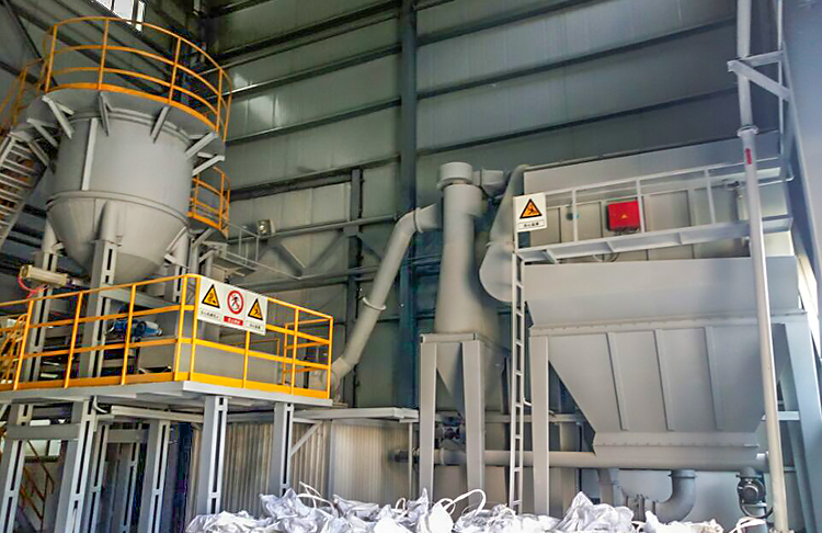 伊利石超細(xì)研磨機(jī)，伊利石碾磨機(jī)