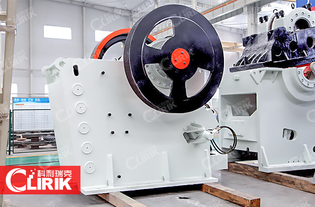 大型礦用破碎機的開發與應用